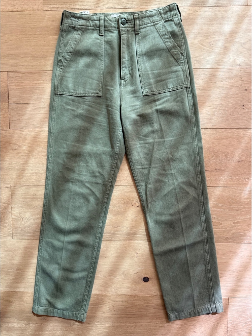 Aritzia Denim Forum 90s Utility Hi-Rise Loose Jeans Bitter Sage 26